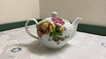 Royal albert, country rose, theepot beschikbaar voor biedingen