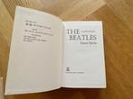 Boek 'The Beatles' door Hunter Davies 1968, Gelezen, Artiest, Hunter Davies, Ophalen of Verzenden