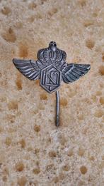 KlM  speldje met kroon en vleugels, Ophalen of Verzenden, Gebruikt, Overige onderwerpen, Speldje of Pin