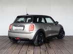 MINI 3-deurs One Business + Navigatie + Park Assist, Auto's, Mini, 12 maanden, Stof, Gebruikt, 4 stoelen