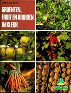 Groenten, fruit en kruiden in kleur - Wim Oudshoorn, Boeken, Wonen en Tuinieren, Wim Oudshoorn, Ophalen of Verzenden, Moestuin