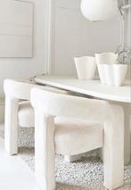 Twee nieuwe eetkamerstoelen beige teddy, Huis en Inrichting, Stoelen, Ophalen, Zo goed als nieuw, Overige kleuren, Twee