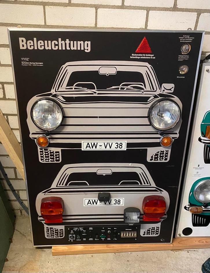 Mooi auto leermodel, Verzamelen, Merken en Reclamevoorwerpen, Zo goed als nieuw, Lichtbak of (neon) lamp, Ophalen of Verzenden