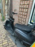 Zwarte AGM retro scooter, Gebruikt, Ophalen