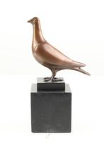 Beeld duif  brons, Ophalen