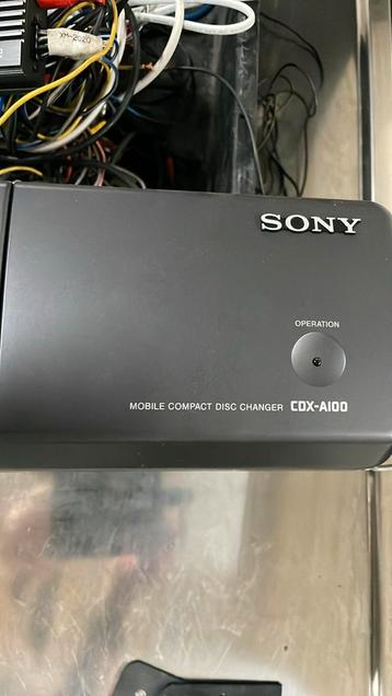 Sony CDX-A100 Wisselaar, XM-2020 Versterker & RM-X2 beschikbaar voor biedingen