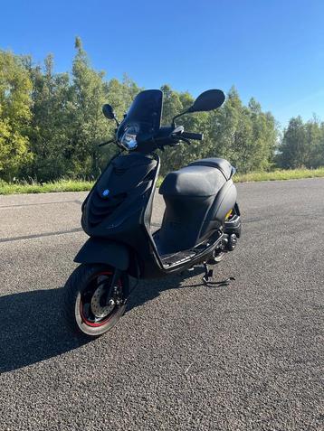 Piaggio 2021 brom mat zwart inruilkoopje beschikbaar voor biedingen