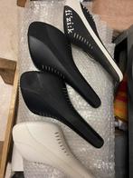 Verschillende Fizik arione zadels (breedte is 13 cm), Ophalen, Zo goed als nieuw, Racefiets, Zadel