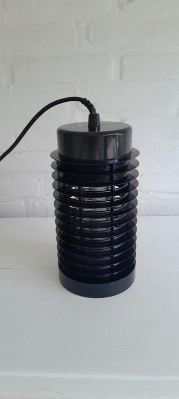 Elektrische muggenlamp beschikbaar voor biedingen