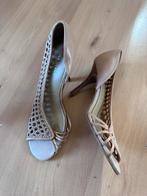 Nieuw!! Leren sandalen/pumps van River Island, maat 40, Kleding | Dames, Nieuw, Beige, Ophalen of Verzenden, River Island