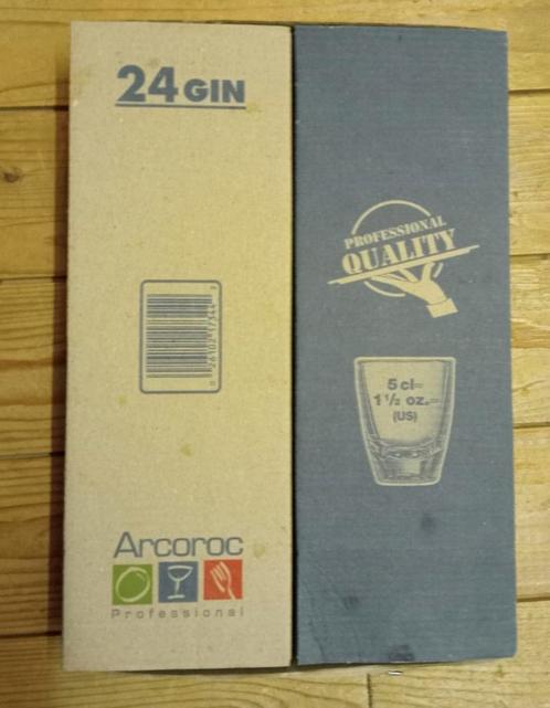 23 stuks horeca borrelglaasjes, Arcoroc, Huis en Inrichting, Keuken | Servies, Zo goed als nieuw, Glas of Glazen, Overige stijlen