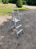 Klustrap 3 treden, Doe-het-zelf en Verbouw, Ophalen, Gebruikt, Minder dan 2 meter