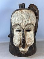 251049 Oud Afrikaans Suku helm masker uit Congo., Ophalen of Verzenden