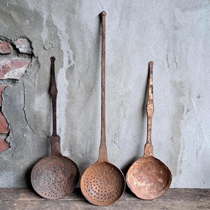 1x Landelijke metalen lepel spaan roest sober *Etage3*, Huis en Inrichting, Woonaccessoires | Overige, Gebruikt, Ophalen of Verzenden