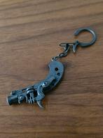 0012 Vintage Pistool Sleutelhanger, Ophalen of Verzenden, Gebruikt