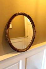 Vintage ovale spiegel goudkleurige ornamenten en rode lijst, Ophalen, Ovaal, Minder dan 50 cm, Minder dan 100 cm