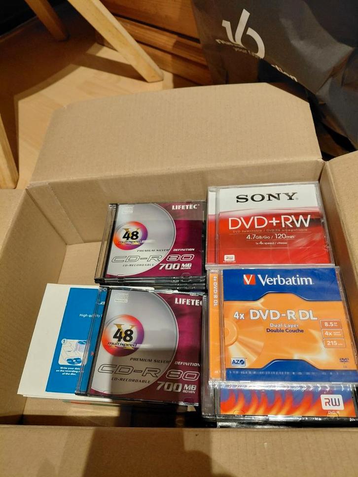 Doos Vol Lege CD's en DVD's, Computers en Software, Beschrijfbare discs, Gebruikt, Cd, Ophalen
