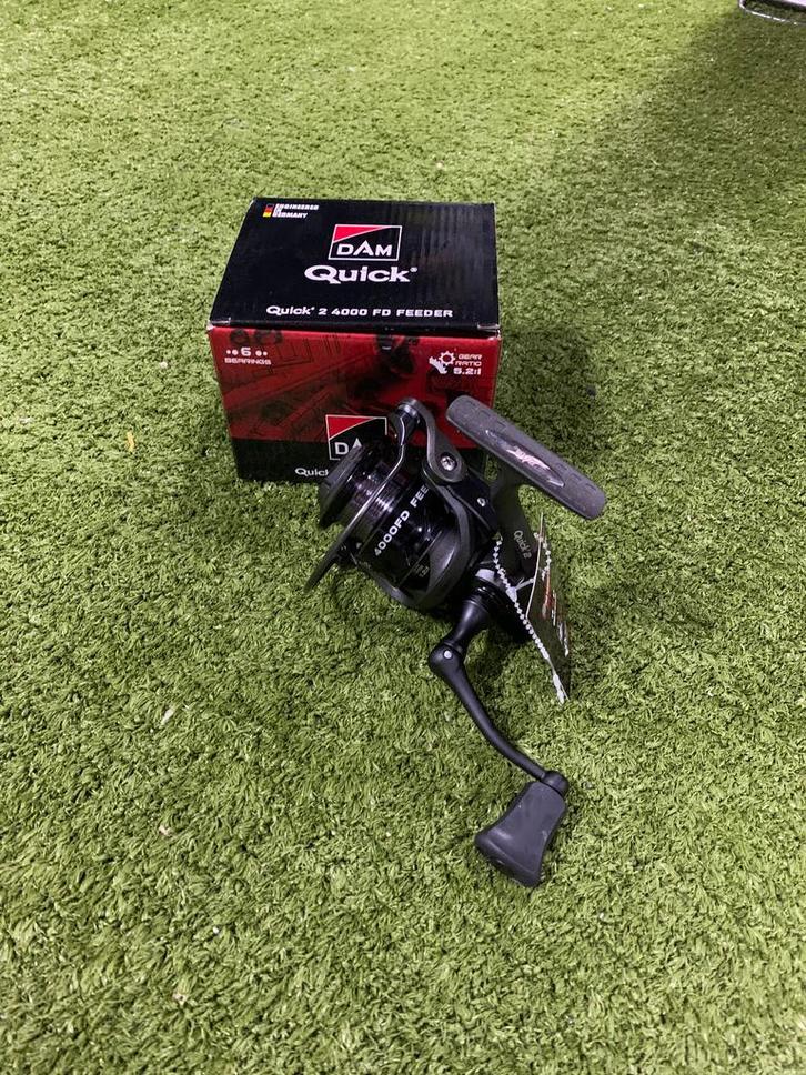 Nieuwe Dam Quick 2 4000 feedermolen, 6 lagers, Watersport en Boten, Hengelsport | Roofvissen, Nieuw, Molen, Ophalen of Verzenden
