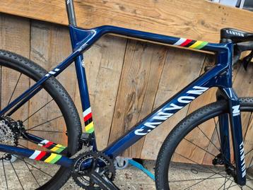 Canyon Inflite CFR frameset  beschikbaar voor biedingen