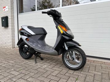 Peugeot Vivacity Basic Loop/ Sloop/ Cross/ Onderdelen 2 takt beschikbaar voor biedingen