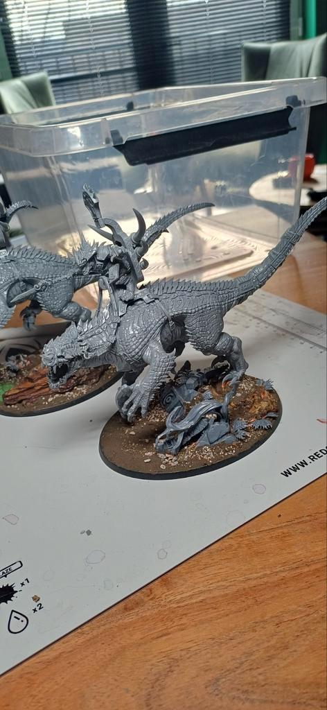 Warhammer Seraphon 3 heroes Saurus/Skink, Hobby en Vrije tijd, Wargaming, Gebruikt, Warhammer, Figuurtje(s), Geverfd, Met verf