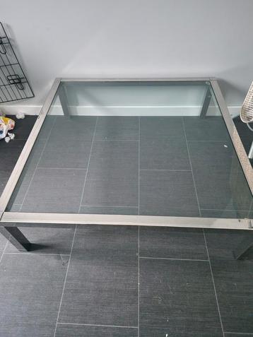 Nette glazen Salontafel te koop beschikbaar voor biedingen