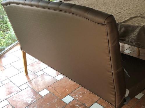 GRATIS -DRIE EETKAMERSTOELEN (EN BANK)-GRATIS, Huis en Inrichting, Stoelen, Gebruikt, Drie, Stof, Bruin, Ophalen