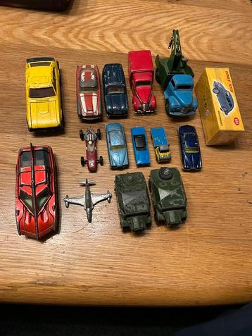 Diverse autotjes beschikbaar voor biedingen