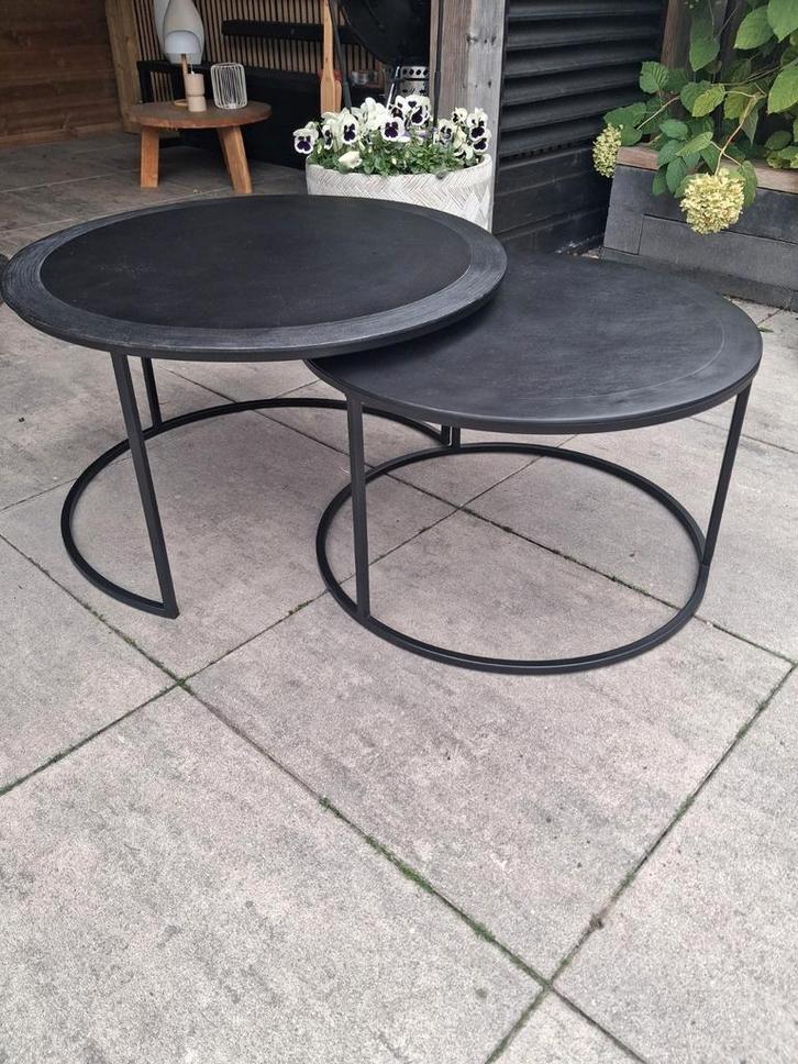 2 zwarte metalen salontafels van Maison Home.Ø70 en Ø60, Huis en Inrichting, Tafels | Salontafels, Zo goed als nieuw, Minder dan 50 cm