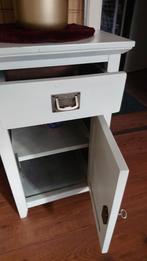 2 kastjes iets beschadigd breed 46 hoog 75 samen 30 euro, Huis en Inrichting, Kasten | Overige, Ophalen of Verzenden, Gebruikt