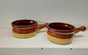 2 vintage aardewerk soepkommen  beschikbaar voor biedingen