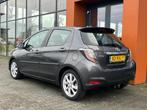 Toyota Yaris 1.5 Full Hybrid|Aut.|Cruise|Trekhaak|LED|BT|CAM, Euro 5, 1497 cc, Gebruikt, 4 cilinders