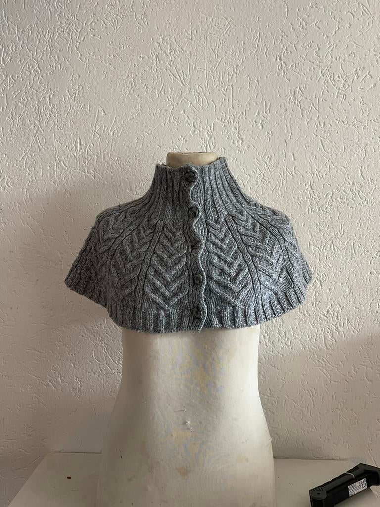Fisherman out of ireland  schouderjas-  Wol - Maat t/m 42, Kleding | Dames, Ophalen of Verzenden, Zo goed als nieuw, Maat 38/40 (M)