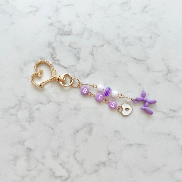 Kpop BTS sleutelhanger, Verzamelen, Muziek, Artiesten en Beroemdheden, Nieuw, Gebruiksvoorwerp, Ophalen of Verzenden