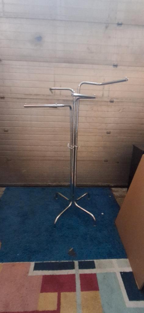 Kledingrek in hoogte verstelbaar, Kleding | Dames, Kledingrekken, Zo goed als nieuw, Ophalen of Verzenden