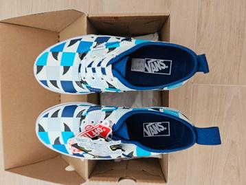 Nieuwe leuke Vans gymschoenen mt 33 aangeboden beschikbaar voor biedingen