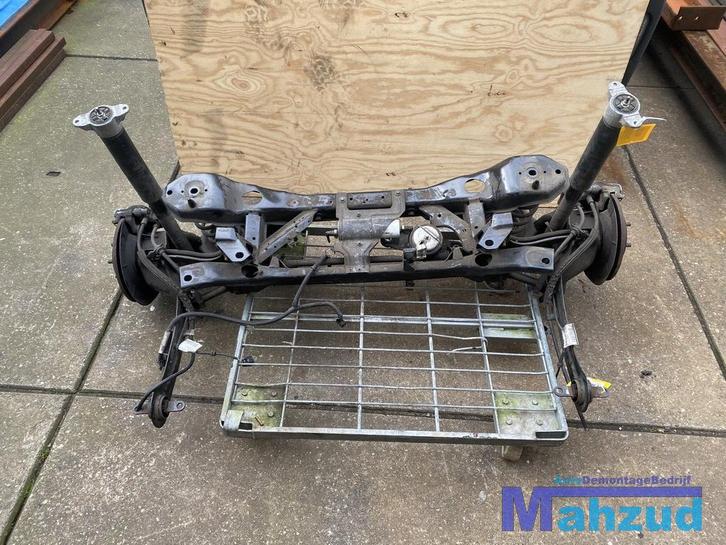 VOLVO V40 Compleet achteras 2012-2019, Auto-onderdelen, Ophanging en Onderstel, Volvo, Gebruikt, Ophalen