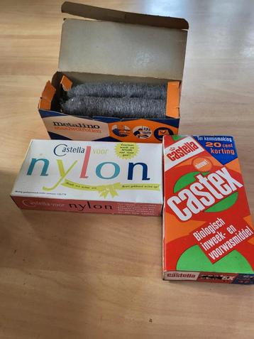 Vintage schoonmaakmiddelen beschikbaar voor biedingen