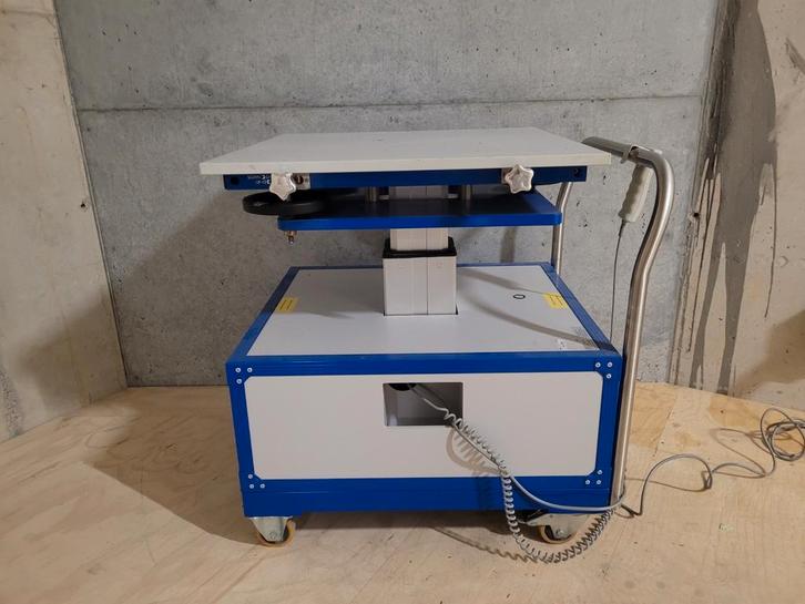 Verrijdbare elektrische heftafel, Doe-het-zelf en Verbouw, Gereedschap | Overige machines, Zo goed als nieuw, Ophalen