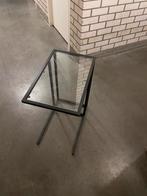 IKEA VITTSJÖ Bijzettafel - Glas & Metaal, Huis en Inrichting, Ophalen, Minder dan 45 cm, Minder dan 55 cm, Gebruikt