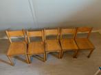 5 degelijke kleuterstoelen, Ophalen