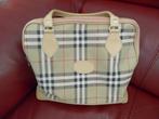 Dames Handtas BURBERY (Gloed en Gloed Nieuw)., Nieuw, Handtas, Beige, Ophalen of Verzenden