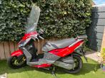 Zeer nette Kymco Agility 16+, km-stand 8.400 met windscherm, Fietsen en Brommers, Scooters | Kymco, Ophalen, Zo goed als nieuw