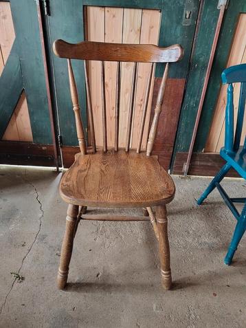 * stoel; vintage eiken houten stoeltje, eetkamerstoel beschikbaar voor biedingen