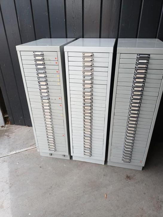 3x industriële metalen ladenkast 30 lades werkplaatskast, Huis en Inrichting, Kasten | Ladekasten, Gebruikt, Minder dan 100 cm