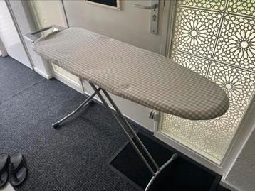 IKEA DANKA strijkplank – in goede staat beschikbaar voor biedingen