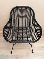 Zwarte rotan stoel - Stijlvolle stoel, Huis en Inrichting, Stoelen, Ophalen, Gebruikt, Zwart, Riet of Rotan