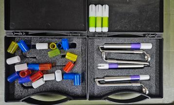 MCF Rattler set inclusief een set hanger kopjes. beschikbaar voor biedingen