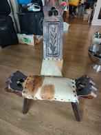 Midcentury Brutalist Spanish Stools, Chairs, Huis en Inrichting, Ophalen of Verzenden, Zo goed als nieuw, Hout