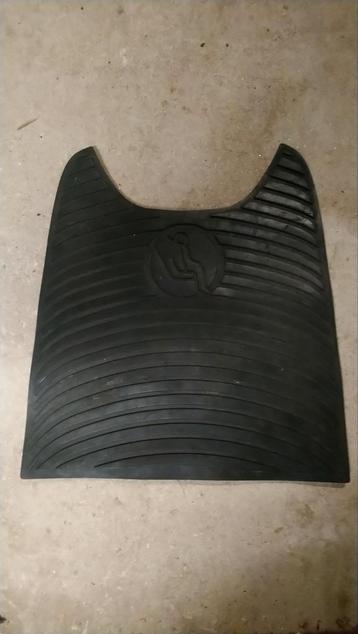 Scootmobiel trophy 6 mat voetenplank rubberen  beschikbaar voor biedingen